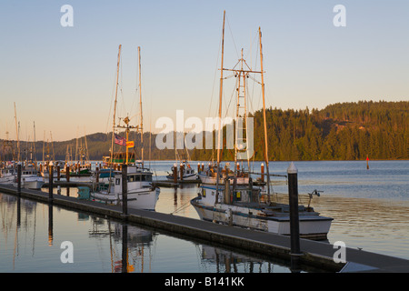 Quais de pêche, la vieille ville de Florence, rivière Siuslaw, Oregon, USA Banque D'Images