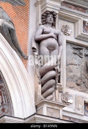 Tivoli, Villa d'Este, Renaissancegarten, Wasserorgel (fontaine de l'orgue), Phantasiefigur verdrehten Détails mit Beinen Banque D'Images