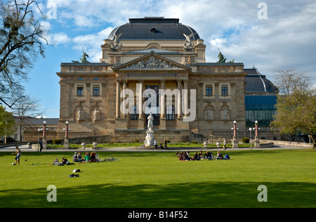 Hessisches Staatstheater (théâtre) à Wiesbaden, Allemagne. Banque D'Images