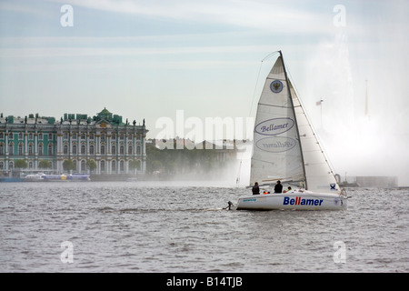 Voiles de régate DE NUITS BLANCHES 2008, Saint-Pétersbourg, Russie Banque D'Images