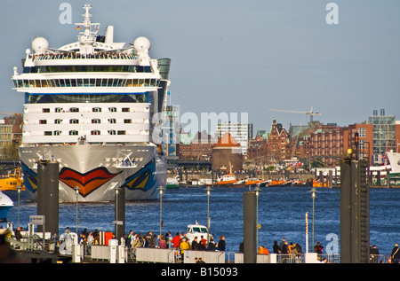 Aida Diva sur l'Elbe, Hambourg Banque D'Images