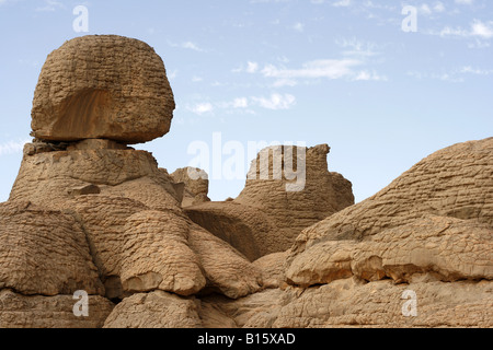 Rock sphinx dans Youf Aghal similaires Tassili Ahaggar Sahara Algérie Banque D'Images