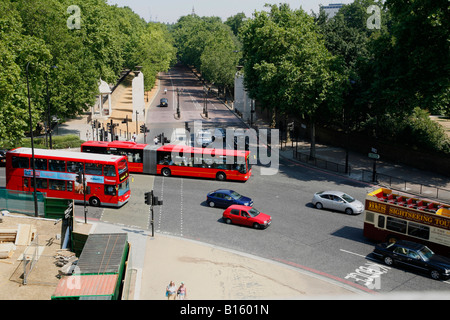 Trafic sur Hyde Park Corner, London Banque D'Images