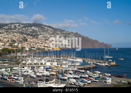 Dh Parque de Santa Catarina Funchal Madeira Funchal waterfront marina Harbour et port bay resort Banque D'Images