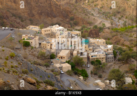 La lumière du matin sur le village de Sallut dans la région de Jabal al Akhdar gamme des monts Hajar en Oman Banque D'Images