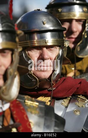 Ville de Chester, en Angleterre. Vue rapprochée de trois Centurions Romain Romain de Tours. Banque D'Images