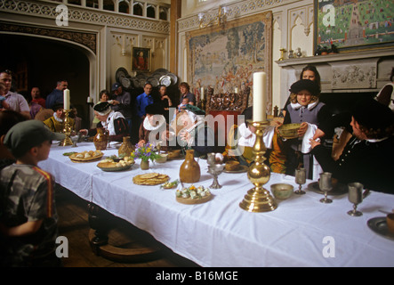 La promulgation de la vie à Tudor Kentwell Hall Long Melford Banque D'Images