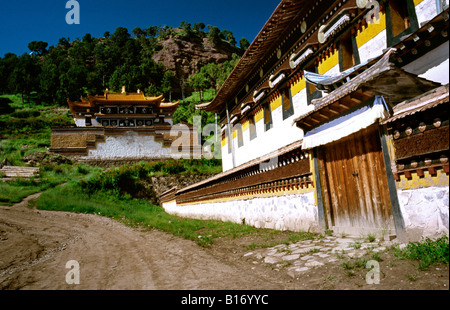 25 juillet 2006 - Temples à Dacanglamu Saichi monastère dans le village chinois de Langmusi. Banque D'Images