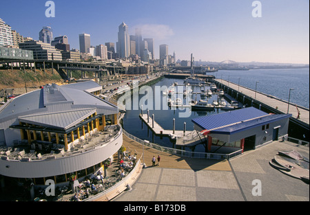 Un aperçu de la Seattle skyline à partir de la zone centre-ville de bord de mer Banque D'Images