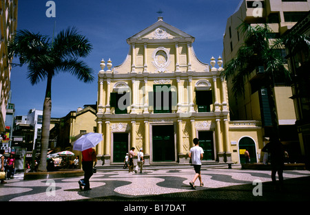 L'église baroque de saint Dominique (Igreja de São Domingos) à Macao au lever du soleil. Banque D'Images