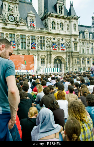 Paris France, événements publics, grand public, public sportif, regarder des scènes sur grand écran Live 'Roland Garros tennis Championship' Banque D'Images