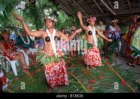 Danse de mariage du Pacifique Sud l'île de Bora Bora Polynésie Française Banque D'Images