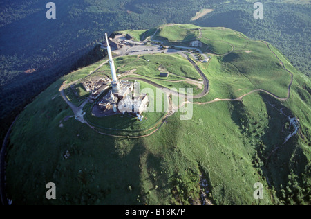 Vue aérienne du Puy de Dôme Auvergne France Banque D'Images