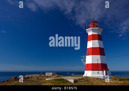 La lumière de l'Ouest, le phare sur l'île Briar, baie de Fundy, et des îles Digby Route panoramique, de l'autoroute 217, de la Nouvelle-Écosse, Canada. Banque D'Images