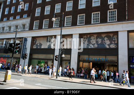 United Kingdom Central London W1 Oxford street flagship store primark à Marble arch Banque D'Images