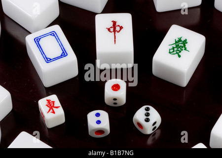 Mahjong (Tableau blanc, Centre et riche) Banque D'Images