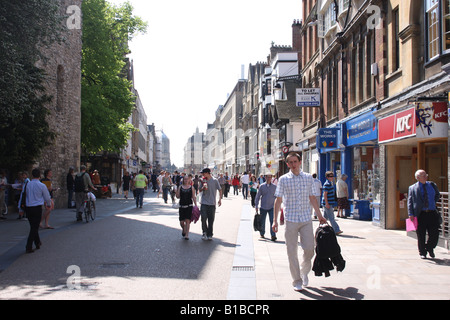 Oxford Street, animé de Cornmarket UK. Banque D'Images