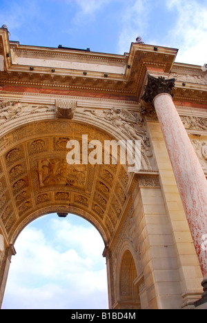 Arc de triomphe du Carrousel à l'extérieur du Louvre à Paris France fragment Banque D'Images