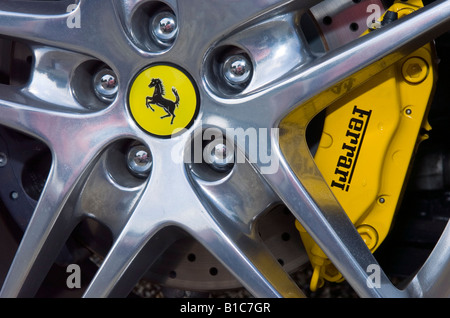 Ferrari F430 F1 Spyder Roues en alliage et de briser l'étrier. Banque D'Images