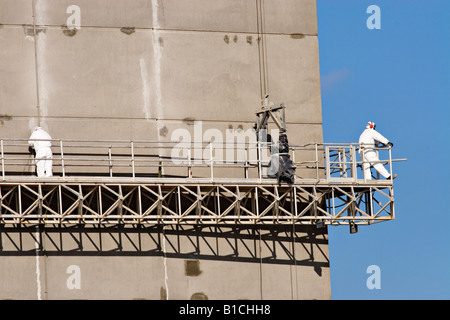 / Structures de ponts. Les ingénieurs travaillent en hauteur sur une jetée de 'Melbourne Westgate Bridge s' l'Australie. Banque D'Images