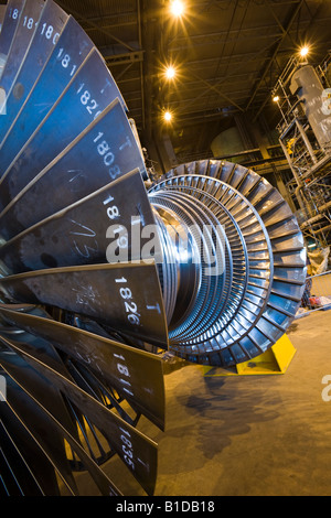 Une turbine à vapeur Siemens prêt à être monté à un UK Power Station Banque D'Images