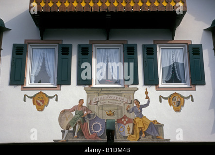 Luftlmalerei Bratimartl Haus beim Gerspach, allemand, de la nourriture et des boissons, de la ville de Garmisch-Partenkirchen, Bavaria, Germany, Europe Banque D'Images