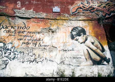 Graffiti par l'artiste connu sous le nom d'El Niño de las Pinturas'', Granada, Espagne Banque D'Images