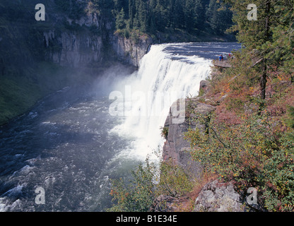 Une vue de la région de Mesa Falls chute d'un géant sur le Henry s fourche de la Snake River, près de Rexburg, Idaho. Banque D'Images