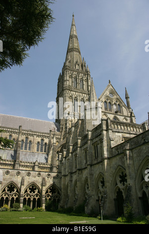 Ville de Salisbury, Angleterre. L'église cathédrale de la Sainte Vierge Marie à Salisbury. Banque D'Images