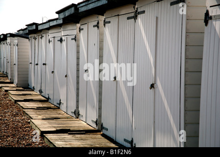 Cabines de plage en Bexhill on Sea, Angleterre Banque D'Images