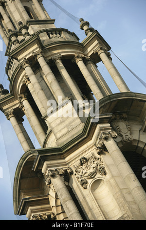 Ville de Preston, en Angleterre. Vue rapprochée de la tour au-dessus du style baroque construit 1903 Preston House Sessions de la Cour d'État. Banque D'Images