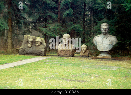 Des statues de Lénine, Staline et al, Grutas Park, Druskininkai, Lituanie Banque D'Images