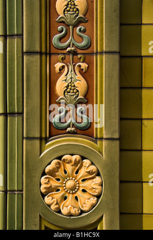 Détail architectural, Peveril Of The Peak, public house, Great Bridgewater Street, Manchester, UK Banque D'Images