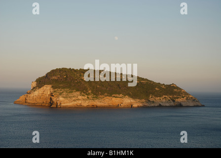 Vue depuis Cabo de San Martin de l'île de Portichol, Javea, Alicante Province, Comunidad Valenciana, Espagne Banque D'Images