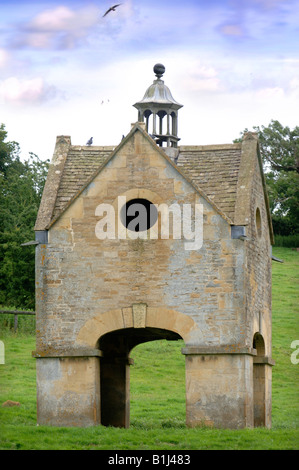 Le Pigeonnier PRÈS DE CHASTLETON HOUSE DANS L'OXFORDSHIRE UK Banque D'Images