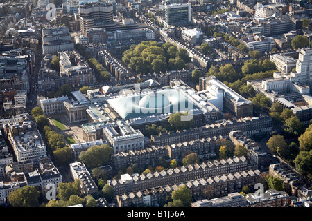 Vue aérienne au sud-ouest de la British Museum et l'intérieur des bâtiments de la ville de Bloomsbury Londres WC1 England UK Banque D'Images