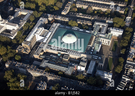 Vue aérienne au nord-est de la British Museum et l'intérieur des bâtiments de la ville de Bloomsbury Londres WC1 England UK Banque D'Images