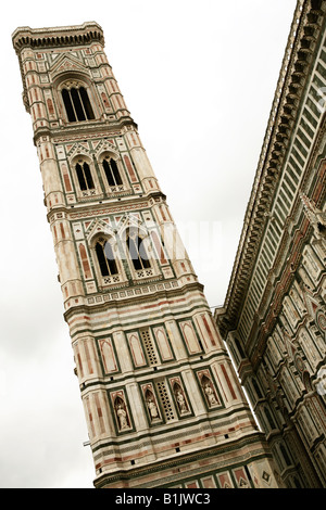 Le Campanile au Duomo de Florence, Italie Banque D'Images