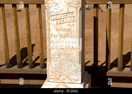 Photographie de Pierre Tombale dans le cimetière, Grafton Grafton Ghost Town, Utah, USA. Situé à proximité du Parc National Zion. Banque D'Images