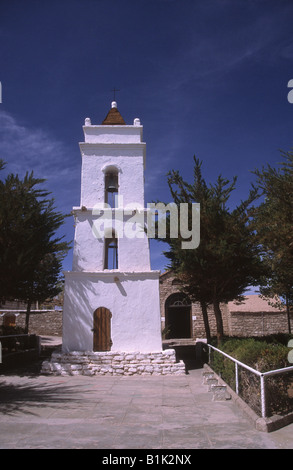 Clocher de l'église à main square à Toconao, près de San Pedro de Atacama, Chili Banque D'Images