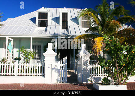 Maison colorée à Grand Turk Banque D'Images