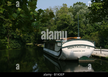 Monticello 3 Canal Boat sur le canal Érié Ohio Ohio Coshocton Banque D'Images