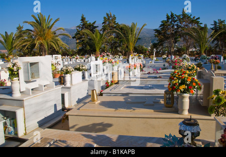 Cimetière traditionnel au Malia sur l'île grecque de Crète Méditerranée Banque D'Images