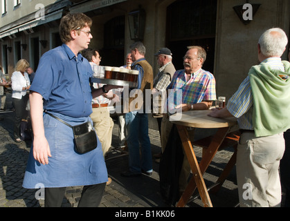 Uerige et pub-brasserie de la vieille ville de Düsseldorf en Allemagne Banque D'Images