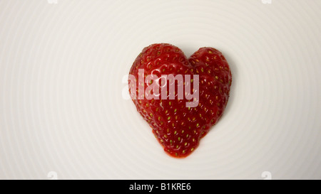 Fraises en forme de coeur Banque D'Images