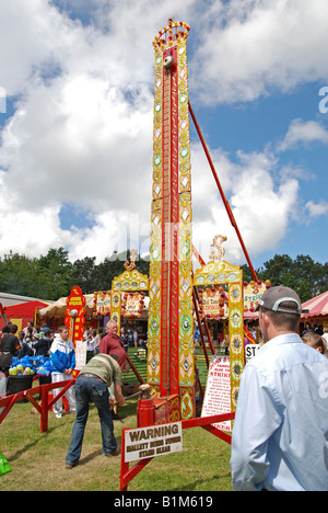 Un ancien style de fairground attraction au royal cornwall show,wadebridge, Cornwall, Angleterre, Royaume-Uni Banque D'Images