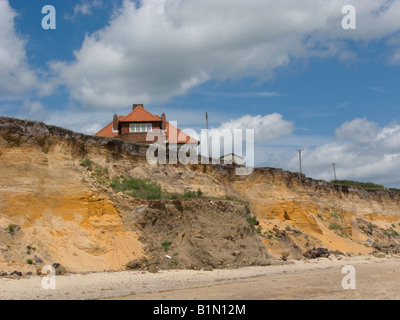 Les défenses de la mer à l'avant à Southwold Banque D'Images