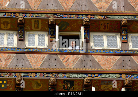 Boiseries décoratives sur le Knockenhaueramtshaus à la place du marché historique, Hildesheim, Basse-Saxe, Allemagne Banque D'Images