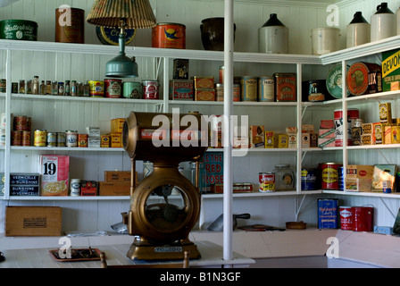 Magasin de détail d'antiquités marchandises vers 1928 Banque D'Images