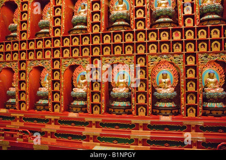 Petit Bouddha afficher à nouveau Buddha Tooth Relic Temple and Museum sur South Bridge Road à Singapour Banque D'Images